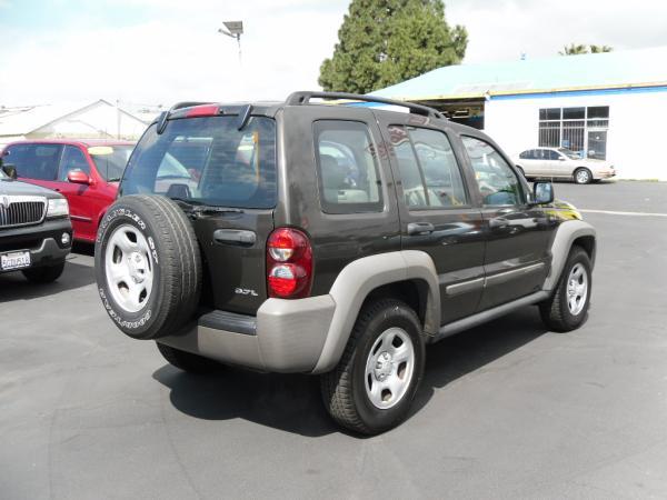 Jeep Liberty 2006 photo 5