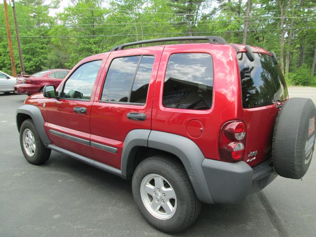 Jeep Liberty 2006 photo 7