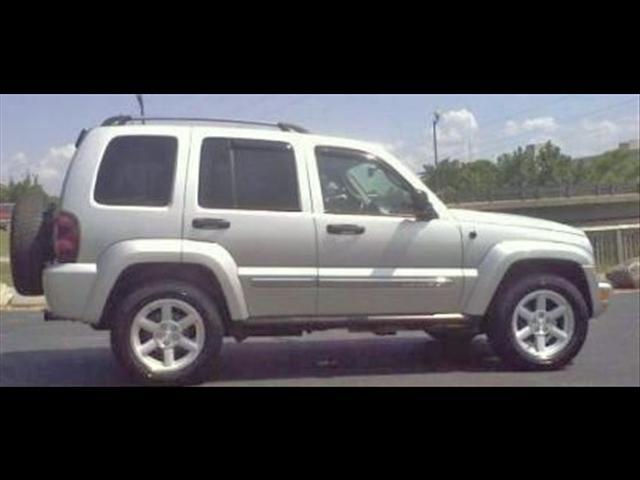 Jeep Liberty 2006 photo 1