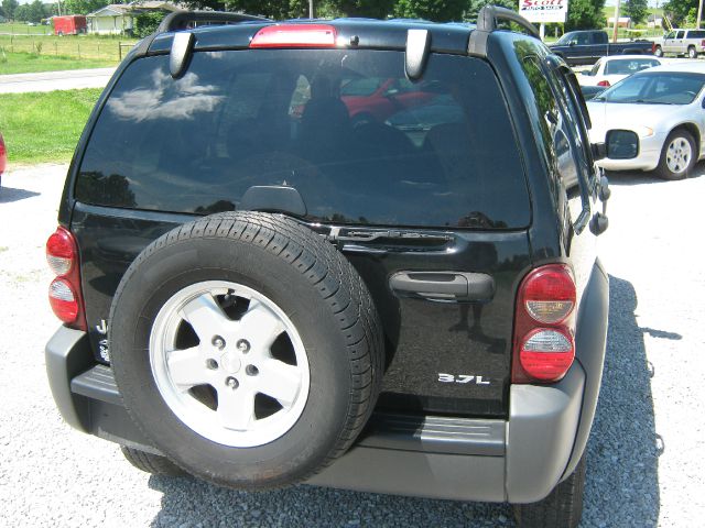 Jeep Liberty 2006 photo 1