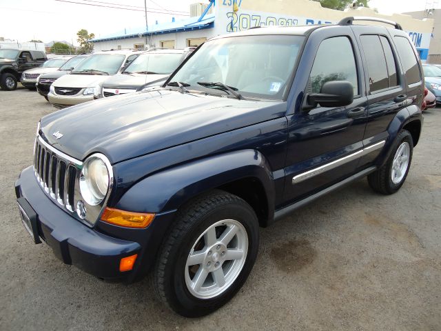 Jeep Liberty 2006 photo 3