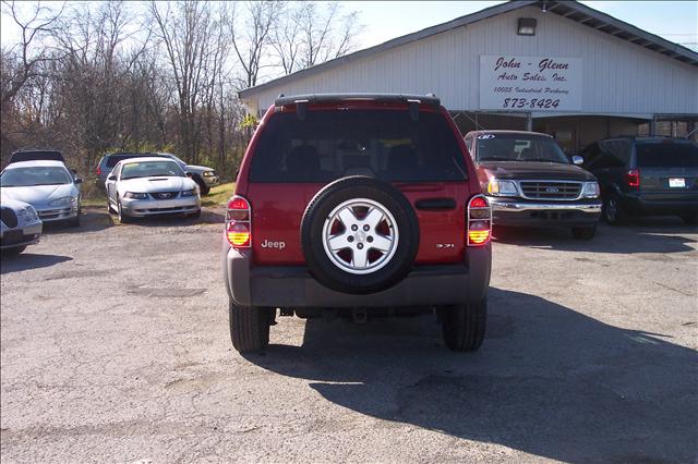 Jeep Liberty 2006 photo 2