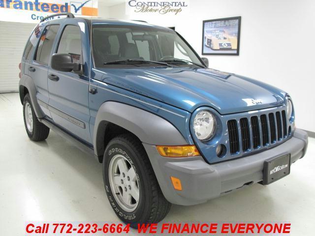 Jeep Liberty 2006 photo 4