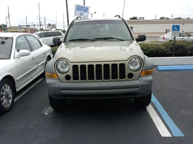 Jeep Liberty 2006 photo 3