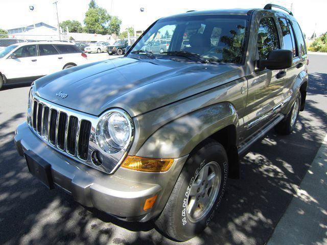 Jeep Liberty 2006 photo 3