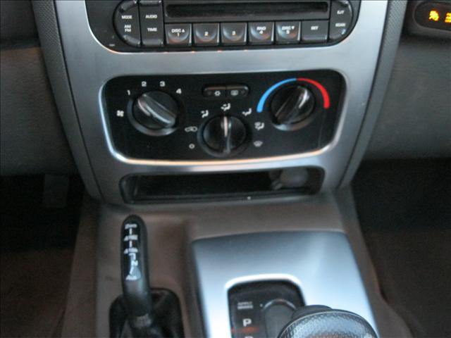 Jeep Liberty 2006 photo 4