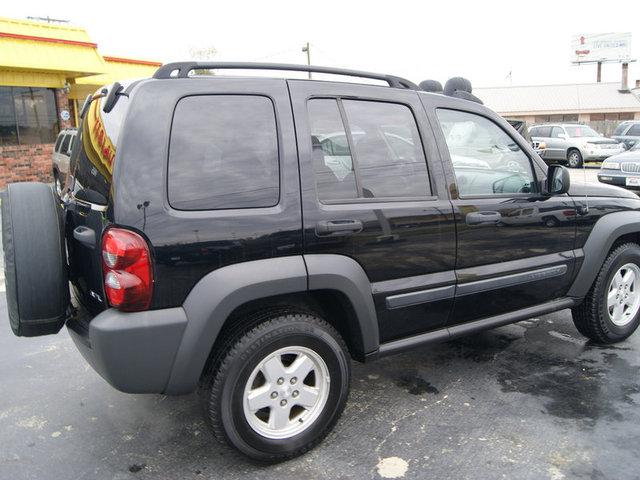 Jeep Liberty 2006 photo 3