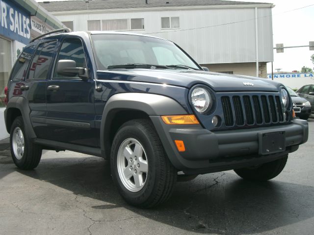 Jeep Liberty 2006 photo 3