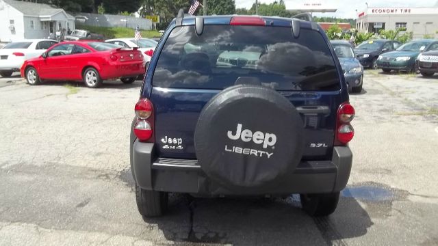 Jeep Liberty 2006 photo 1