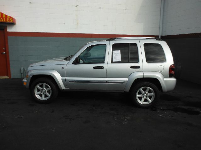 Jeep Liberty Super SUV