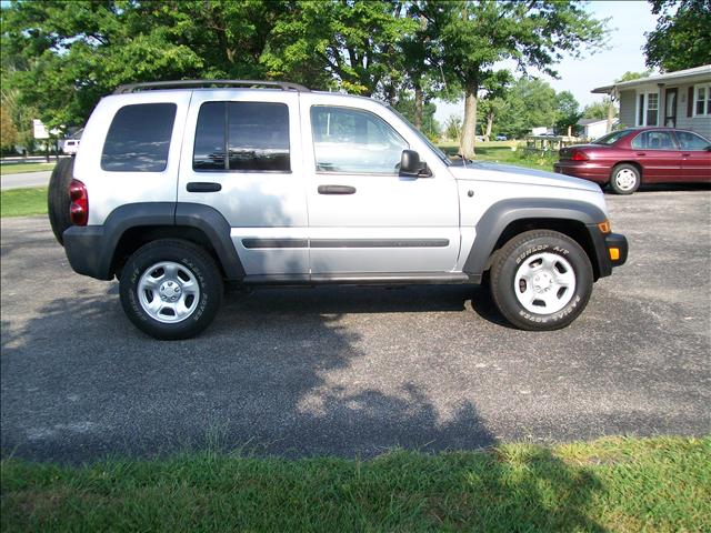 Jeep Liberty 2006 photo 1