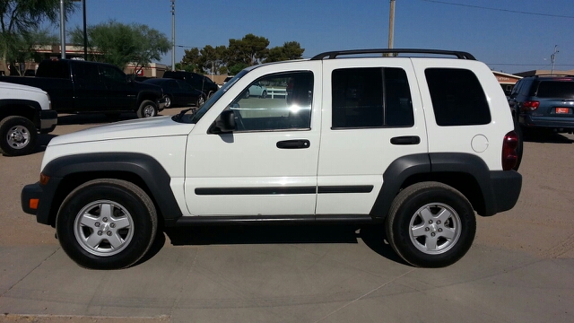 Jeep Liberty 2006 photo 3