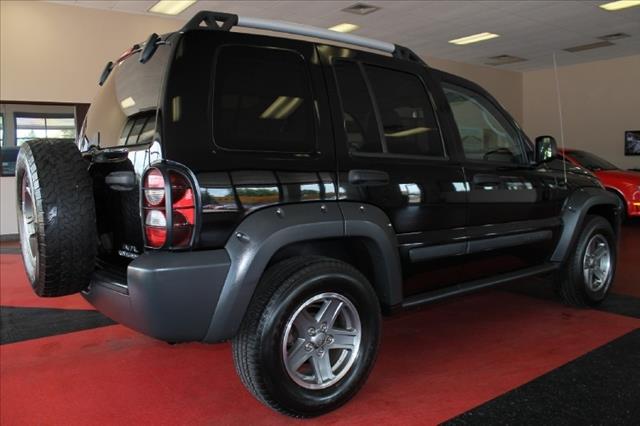 Jeep Liberty 2006 photo 19