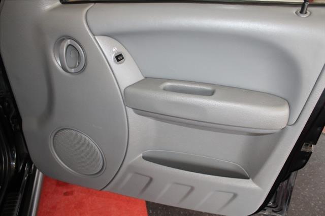 Jeep Liberty 2006 photo 6