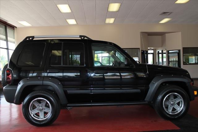 Jeep Liberty 2006 photo 10