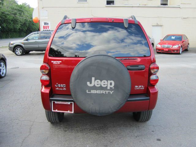 Jeep Liberty 2006 photo 3