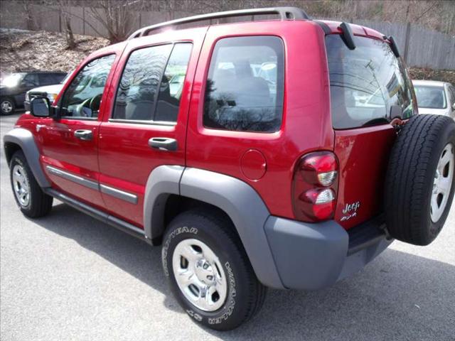 Jeep Liberty 2006 photo 3