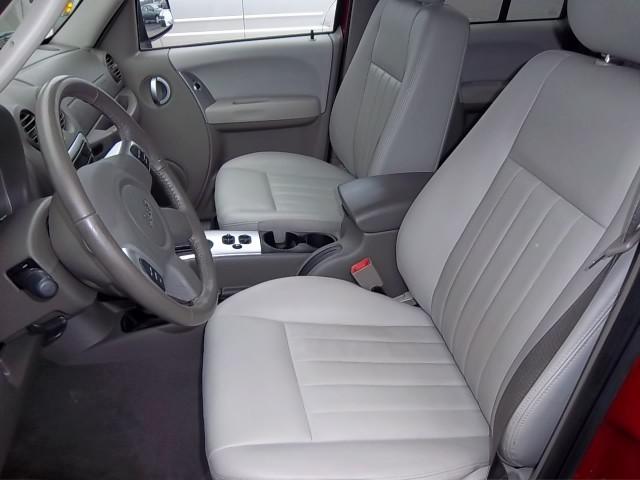 Jeep Liberty 2007 photo 2