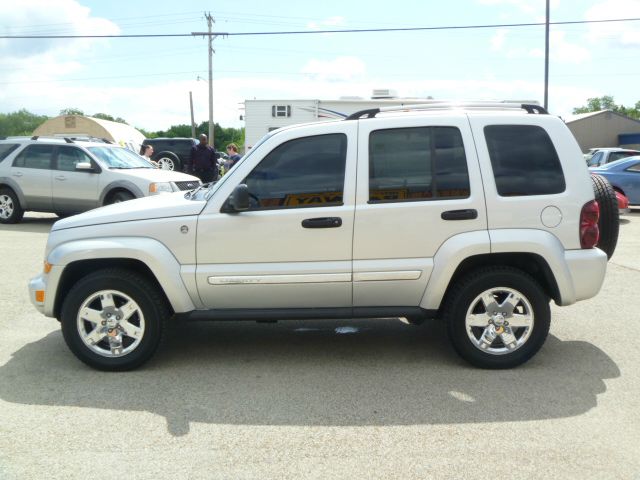 Jeep Liberty 2007 photo 16