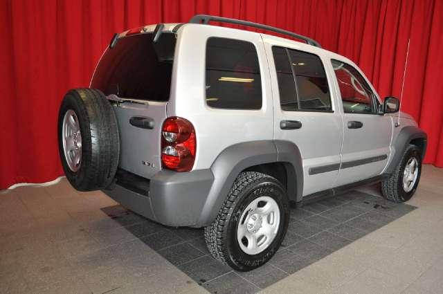 Jeep Liberty 2007 photo 1