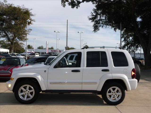 Jeep Liberty 2007 photo 2