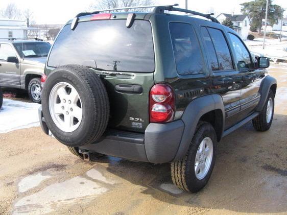 Jeep Liberty 2007 photo 11