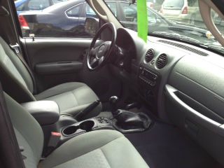 Jeep Liberty 2007 photo 4