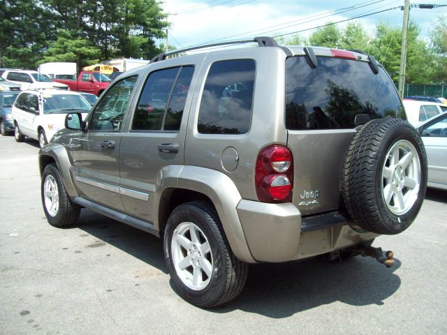 Jeep Liberty 2007 photo 2