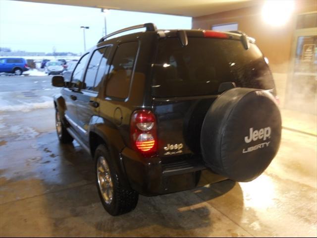 Jeep Liberty 2007 photo 2