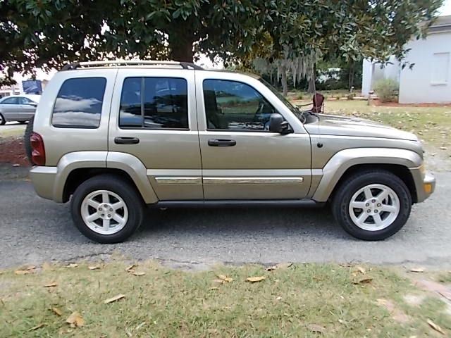 Jeep Liberty 2007 photo 3