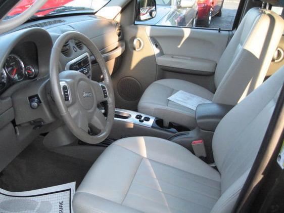 Jeep Liberty 2007 photo 3