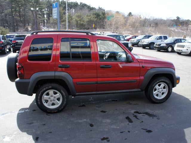 Jeep Liberty 2007 photo 4