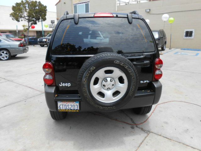 Jeep Liberty 2007 photo 4