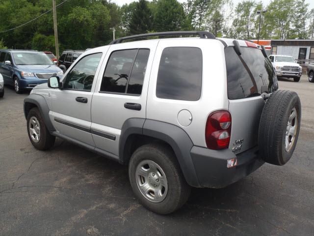 Jeep Liberty 2007 photo 1