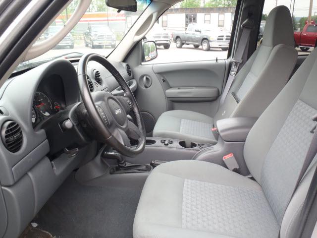 Jeep Liberty 2007 photo 4