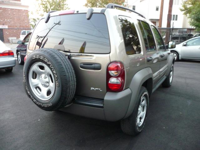 Jeep Liberty 2007 photo 2