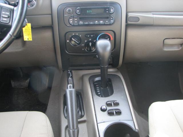 Jeep Liberty 2007 photo 2