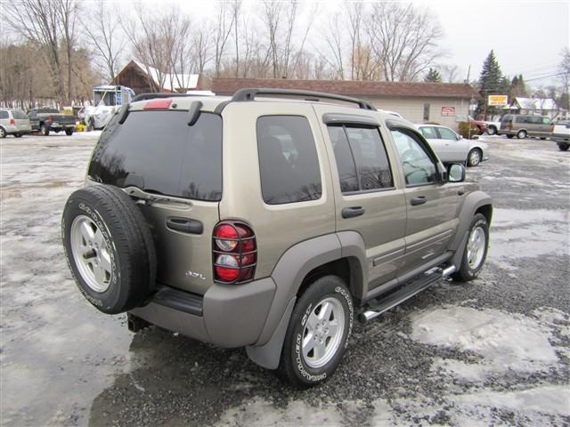 Jeep Liberty 2007 photo 2