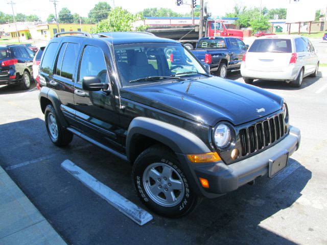 Jeep Liberty 2007 photo 13