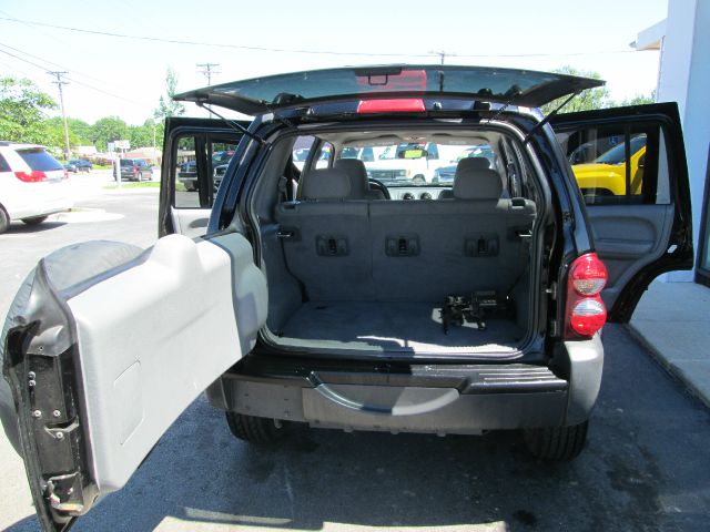 Jeep Liberty 2007 photo 9