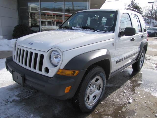 Jeep Liberty 2007 photo 2