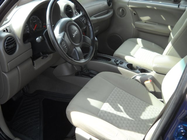 Jeep Liberty 2007 photo 17