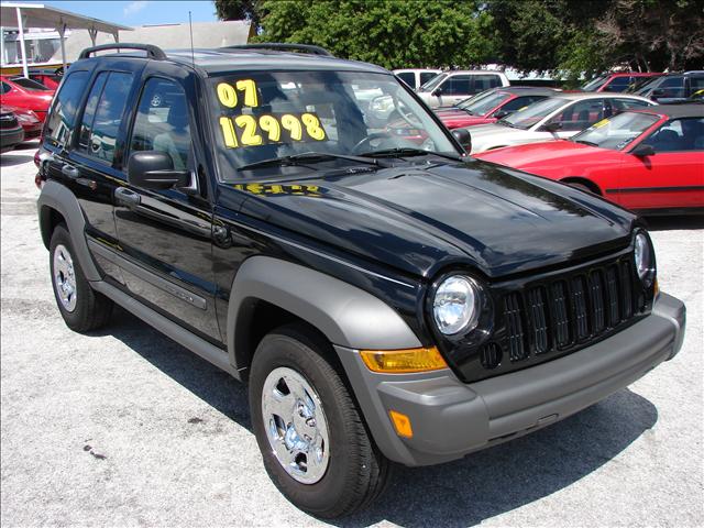 Jeep Liberty 2007 photo 2