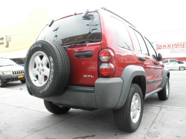 Jeep Liberty 2007 photo 2