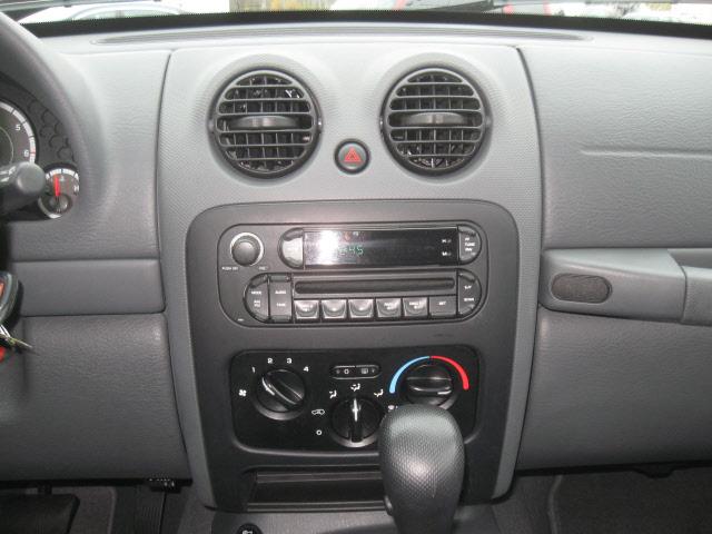 Jeep Liberty 2007 photo 2