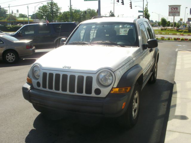 Jeep Liberty 2007 photo 2