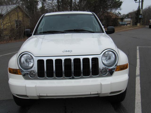 Jeep Liberty 2007 photo 2