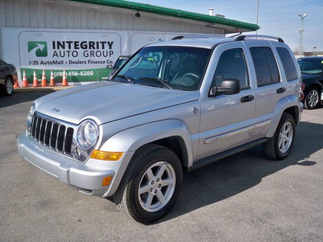 Jeep Liberty 2007 photo 2