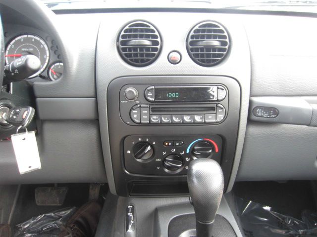 Jeep Liberty 2007 photo 8