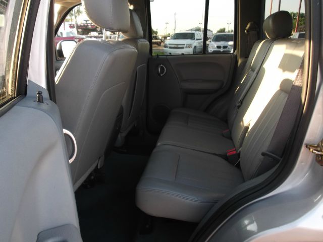 Jeep Liberty 2007 photo 2